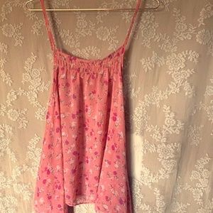 Pretty floral flowy top